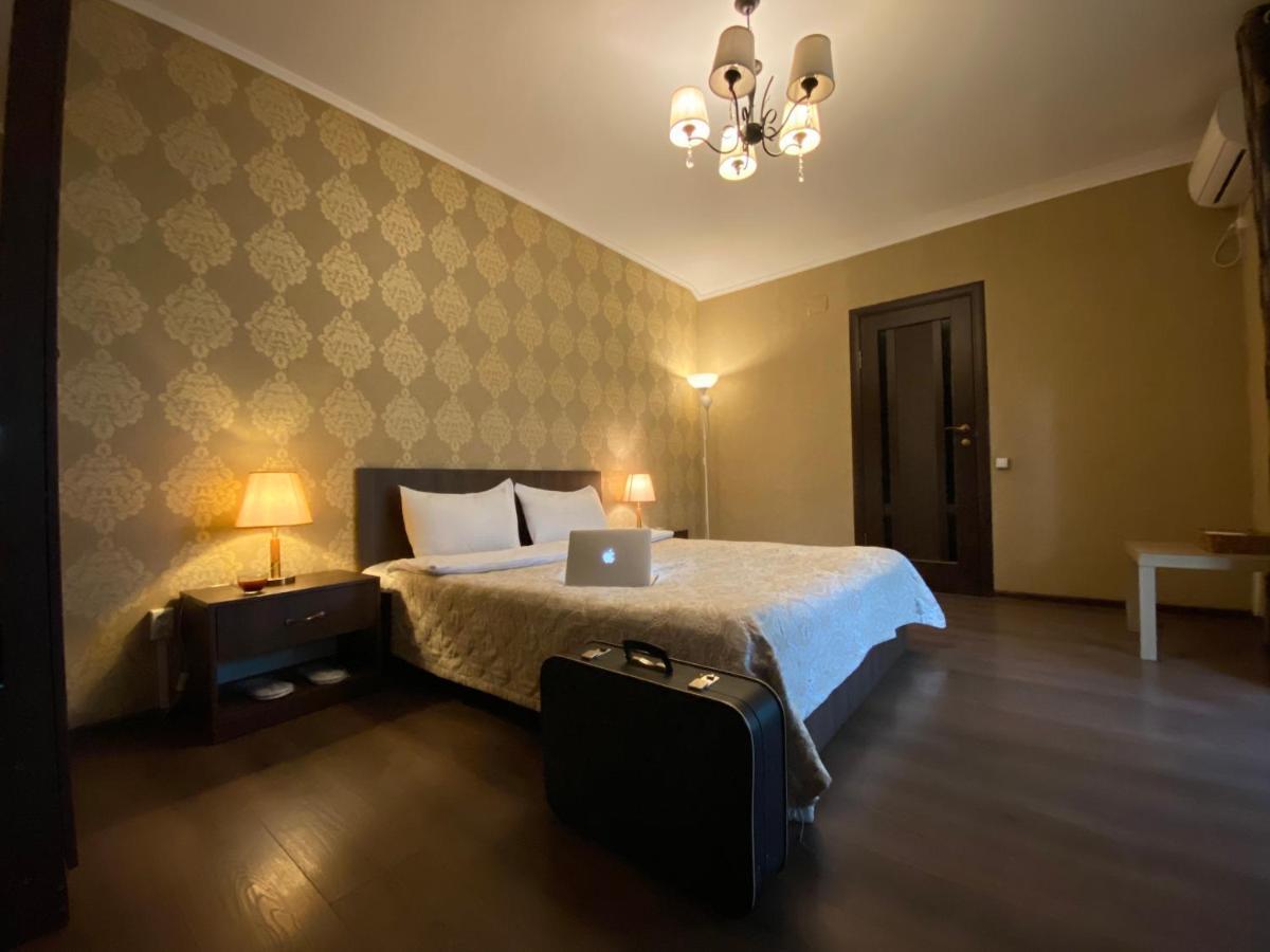 בישקק Lavitor Hotel מראה חיצוני תמונה