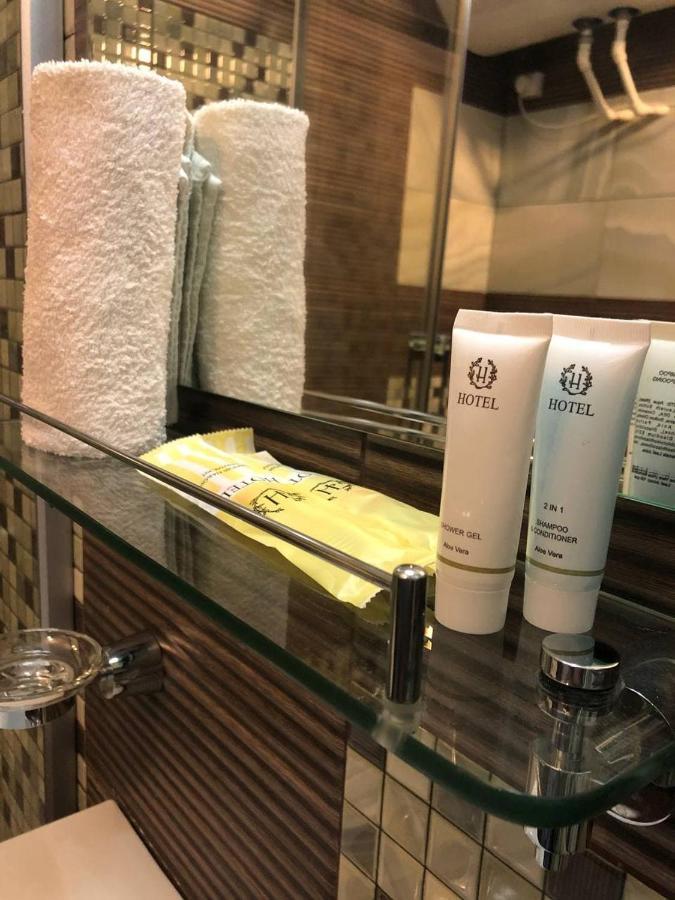 בישקק Lavitor Hotel מראה חיצוני תמונה