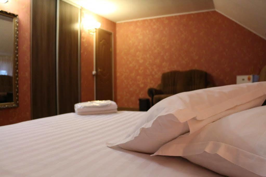 בישקק Lavitor Hotel מראה חיצוני תמונה
